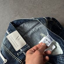 Load image into Gallery viewer, Bruno Bannani 2000s Straight Leg Jeans (M/L)
