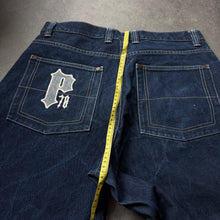 Lade das Bild in den Galerie-Viewer, Pelle Pelle Vintage 2000s Baggy Jeans (XL)
