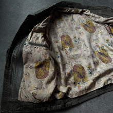 Lade das Bild in den Galerie-Viewer, Vintage Grey 1990s Leather Jacket (M)
