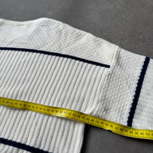 Lade das Bild in den Galerie-Viewer, Nike 80s Vintage Knit Sweater (M/L)
