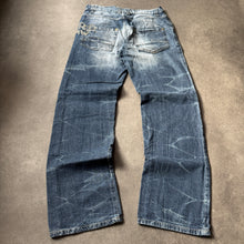 Lade das Bild in den Galerie-Viewer, G-Star 2000s Spell Out Leg Jeans (M/L)
