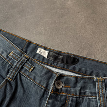 Lade das Bild in den Galerie-Viewer, Rocawear 2000s Baggy Jeans (XL)

