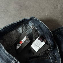 Lade das Bild in den Galerie-Viewer, 2000s Bootcut Wings Ladies Flared Jeans (M)
