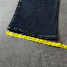 Lade das Bild in den Galerie-Viewer, 2000s Bootcut Wings Ladies Flared Jeans (M)
