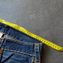 Lade das Bild in den Galerie-Viewer, True Religion Taped Jeans (M/L)
