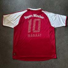 Load image into Gallery viewer, Adidas Bayern Munich Vintage Makaay "Signed" 2003/04 Jersey (XL)
