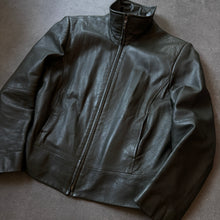 Load image into Gallery viewer, Vintage 2000s Ladies Leather Jacket (L)

