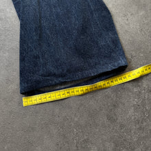 Load image into Gallery viewer, G-Star Raw 2000s Elwood Bootcut Jeans (L/XL)
