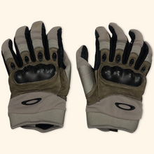 Lade das Bild in den Galerie-Viewer, Oakley Factory Pilot Gloves (XL)
