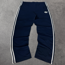 Lade das Bild in den Galerie-Viewer, Adidas Firebird 2011 Track Pants Jogger (L)
