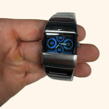 Lade das Bild in den Galerie-Viewer, Nike Vintage 2000s D-Line Watch
