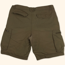 Lade das Bild in den Galerie-Viewer, Nike Swoosh Cargo Shorts (XL)
