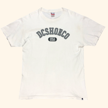 Load image into Gallery viewer, DC Shoes 2000s Skate T-Shirt (L)
