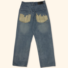 Lade das Bild in den Galerie-Viewer, Karl Kani 2000s Embroidered Hip Hop Baggy Jeans (L/XL)
