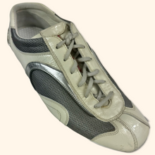 Lade das Bild in den Galerie-Viewer, Prada 2000s Trainer (EU44.5)
