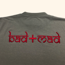 Lade das Bild in den Galerie-Viewer, Bad+Mad Y2k Heavy Cotton T-Shirt (M)
