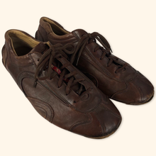 Load image into Gallery viewer, Prada Vintage 2000s Leather Trainer (EU42)
