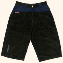 Lade das Bild in den Galerie-Viewer, Cordon Sport 2000s Cord Baggys Shorts (L)
