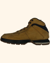 Lade das Bild in den Galerie-Viewer, Nike ACG 2000s Boots (EU44)
