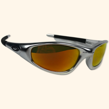 Lade das Bild in den Galerie-Viewer, Oakley Vintage 1999 Straight Jacket Iridium
