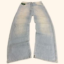 Lade das Bild in den Galerie-Viewer, 2000s Baggy Jeans (L)
