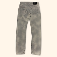 Load image into Gallery viewer, True Religion Straight Leg Jeans (M)
