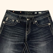 Load image into Gallery viewer, Miss Me Low Waist Ladies Jeans (S)
