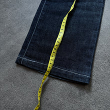 Lade das Bild in den Galerie-Viewer, Oakley Wings Straight Leg Ladies Jeans (S/M)
