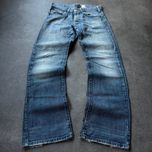Lade das Bild in den Galerie-Viewer, Armani 2000s Straight Leg Jeans (M)
