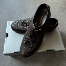 Load image into Gallery viewer, Prada 2000s Leather Trainer (EU39)
