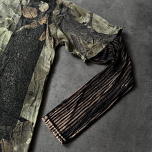 Load image into Gallery viewer, Camouflage Double Sleeve (XL)
