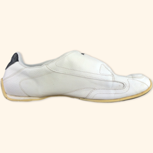 Load image into Gallery viewer, Puma 2000s Trainer (EU46)
