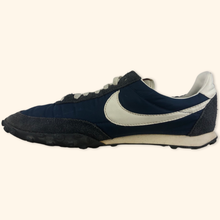 Lade das Bild in den Galerie-Viewer, Nike 2000s Waffle Racer (EU42)
