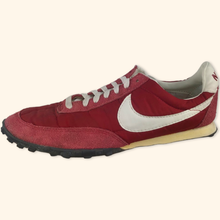 Lade das Bild in den Galerie-Viewer, Nike 2000s Waffle Racer (EU42)
