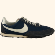 Lade das Bild in den Galerie-Viewer, Nike 2000s Waffle Racer (EU42)
