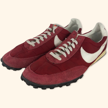 Lade das Bild in den Galerie-Viewer, Nike 2000s Waffle Racer (EU42)
