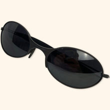 Lade das Bild in den Galerie-Viewer, Oakley Vintage E Wire 1.0
