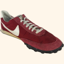 Lade das Bild in den Galerie-Viewer, Nike 2000s Waffle Racer (EU42)
