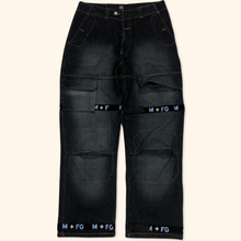 Load image into Gallery viewer, Marithé + François Girbaud Baggy Jeans (XL)
