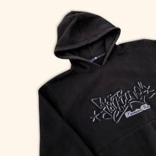 Lade das Bild in den Galerie-Viewer, Fishbone Graffiti Hoodie (S)
