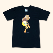 Load image into Gallery viewer, Looney Tunes Tweety 2001 T-Shirt (S)
