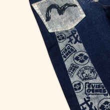 Load image into Gallery viewer, Evisu Vintage Straight Leg Back Printed Jeans (M)
