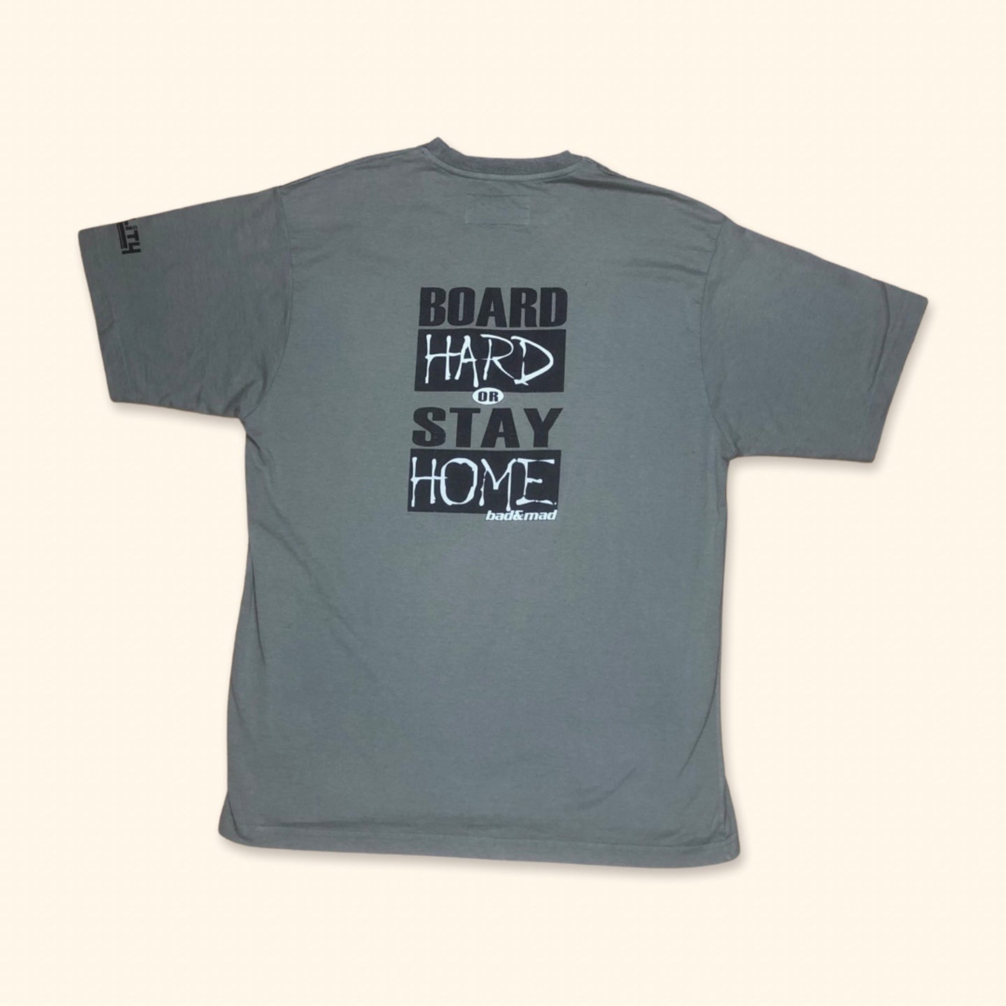 Bad+Mad Y2K „Board Hard Or Stay Home“ T-Shirt (L)