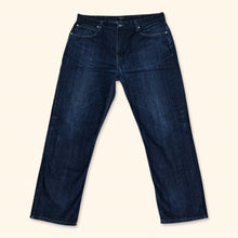 Load image into Gallery viewer, Stüssy Vintage Straight Leg Jeans (XL)
