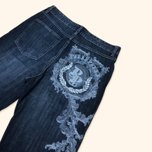 Load image into Gallery viewer, Pelle Pelle Y2K Embroidered Baggy Jeans (XL)
