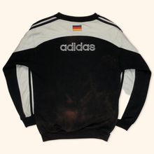 Lade das Bild in den Galerie-Viewer, Adidas Deutschland Vintage 90s Sweater (S)
