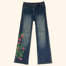 Load image into Gallery viewer, Japanese Dragon Y2K Embroidered Ladies Jeans (M)
