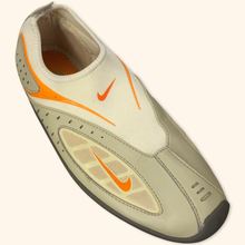 Load image into Gallery viewer, Nike ACG 2000s Gorpcore All Trac (EU40,5)
