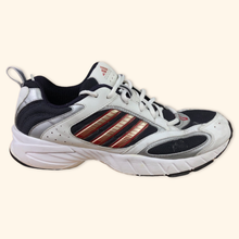 Lade das Bild in den Galerie-Viewer, Adidas Vintage Sneaker (42)
