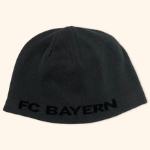 Lade das Bild in den Galerie-Viewer, FC Bayern München Reversible Beanie
